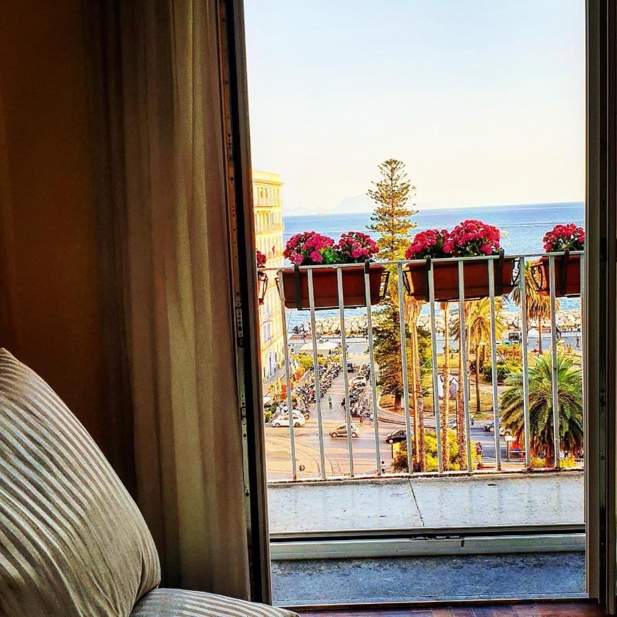 Calabritto Suite Napoli Esterno foto